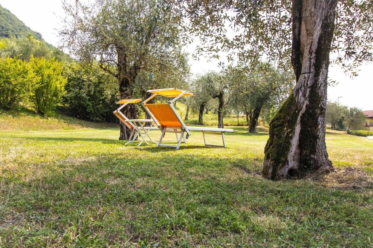 Casa Mandello Apartment Salo Bagian luar foto